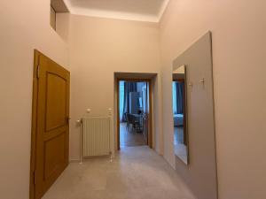 Bright rooms by Schönbrunn, next to U6 Niederhofstraße