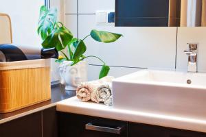 Cybulskiego 11 - Pokoje - Rooms, 24h self check-in