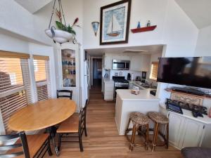 Ocean Front Cabin 11 W Jacuzzi & Superb Views - 4hvězdičkové hotely ve městě Smith River