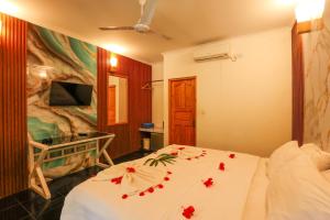 Thoddoo Beach Holiday