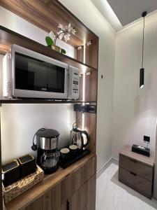 استديو فاخر خلف الياسمين مول