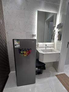 استديو فاخر خلف الياسمين مول