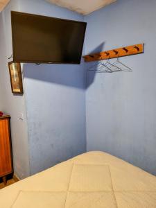 Habitación con baño privado acceso a cocina y terraza en Miraflores