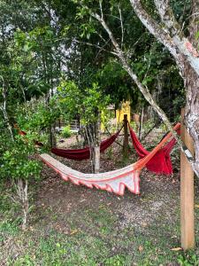 Sitio com Chalés Trilhas e Animais em Aldeia