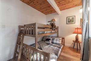 Cove Lakeside Jacuzzi, Central AC, Stunning View