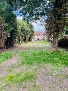 135 Watford road 3 bedroom villa