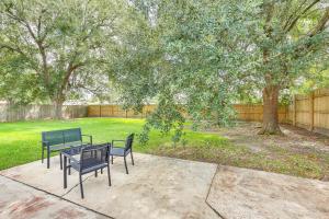 Fish, Golf, Explore Home 3 Mi to Prien Lake Park!