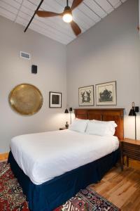 Urban Haven Loft Near Market Square