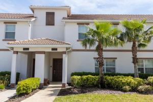 Four Bedroom Home With Pool