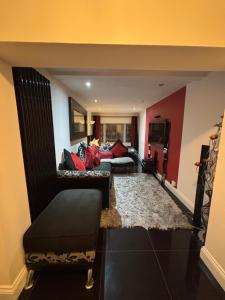 Amazing studio room in a beautiful house