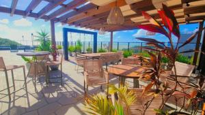 Estúdios em Condo. Beira-mar com Piscina na Praia do Bessa - GSEs