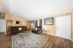 3 bedroom Country Home retreat