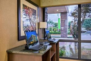 Holiday Inn Roanoke-Tanglewood-Rt 419&I581 by IHG