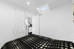 Spacieux 1 chambre avec baignoire balnéo