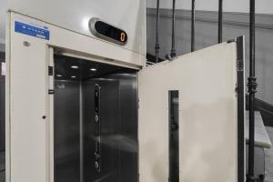 Spacieux 1 chambre avec baignoire balnéo