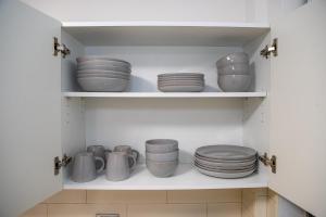 Jacks Unique Central Lodging w Pool, Gym & Parking #2