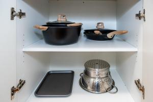 Jacks Unique Central Lodging w Pool, Gym & Parking #2