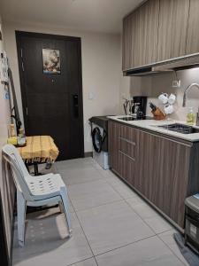 Condo Suite 1 Bedroom McKinley West Taguig City