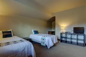 Points West townhouse