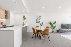 Central Woden Stay, Near Hospital, CIT, Pool