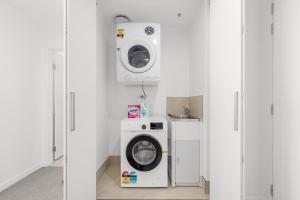 Mountain View Woden Stay, Near Hospital, CIT