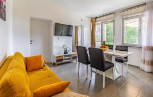 1 Bedroom Awesome Apartment In Banjole