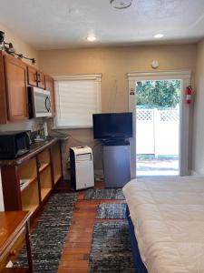 Amazing Wood streets studio