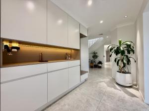 Cosy Modern 5BR Home-Major Hubs Parks with EV Charger