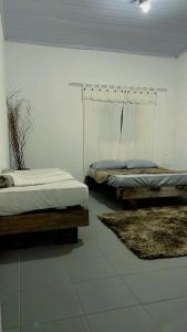 Espaço fazendinha por do Sol da piscina