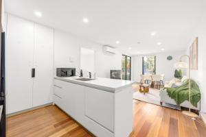 Central Turner 2BR w Gym, Parking, Close to ANU