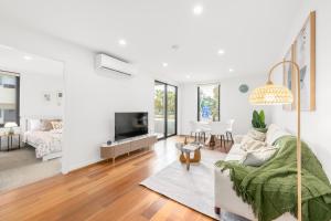 Central Turner 2BR w Gym, Parking, Close to ANU