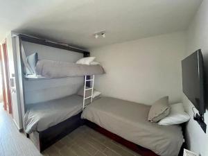 El Colorado 6 Pax Ski In Ski Out