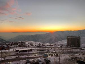 El Colorado 6 Pax Ski In Ski Out