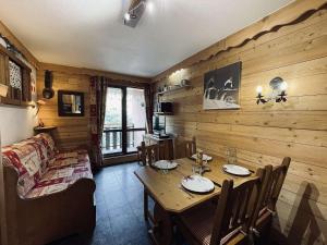 Spacieux Studio Alpin avec Vue et Wifi Inclus - FR-1-852-4