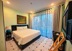 Hometown Retreat 6-Bedroom Villa near Hoi An Old Town