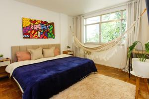 Leblon Beach in 5 minutes