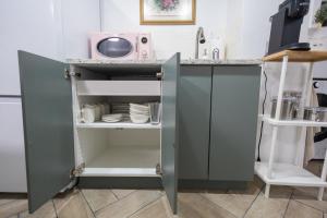 Retro 2 bedroom basement APT with free parking