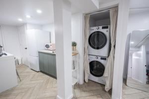 Retro 2 bedroom basement APT with free parking