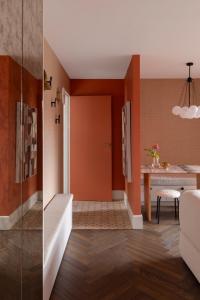 The Orange apartment-harbour, ANZAC bridge views