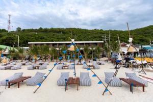 The Sky & Sea Koh Larn