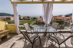 Junior Suite with Sea View room in Studios Rania