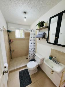 Casa con alberca cerca de playas