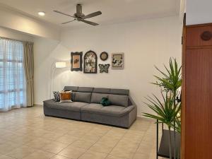 BohoHaven 半独立别墅 Semi D 5Rooms 3Bath 10 to 12 pax 15mins to KK City