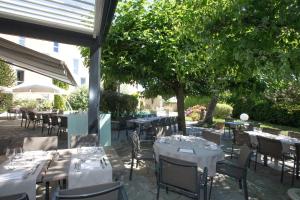Hotels PoMo Hotel & Restaurant : photos des chambres