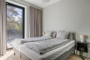 Exklusiv villa - Pool, bio & hyrbil