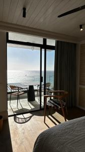 The Beach Box - Prime Clifton