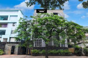 Super Townhouse Parkstreet Formerly Hotel Royal Garden