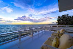 Oceanfront 6 Bedroom Twin Villas - OV6