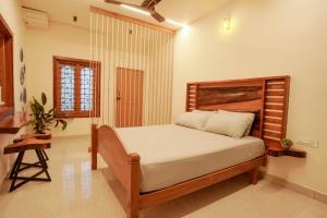 Tapovana - Hillside Retreat