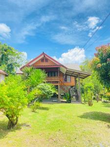 Cozy Beach House, 5 Minutes from Sea